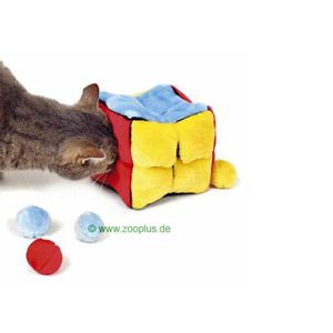 Stuffed Cube with 4 catnip-filled balls